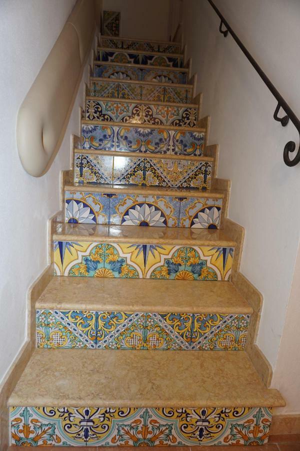 הוילה סן בנדטו דל טרנטו Casa Vacanze Torre Dei Gualtieri מראה חיצוני תמונה